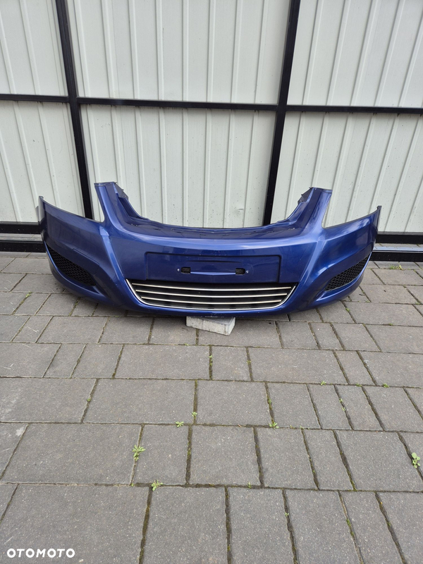 Zderzak przód przedni opel Zafira B lift rok 08 kod lak Z21B