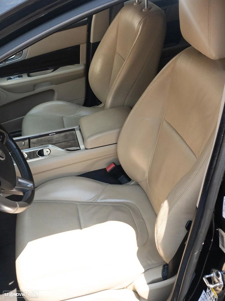 Jaguar XF Sportbrake 2.2 D Premium Luxury - 20