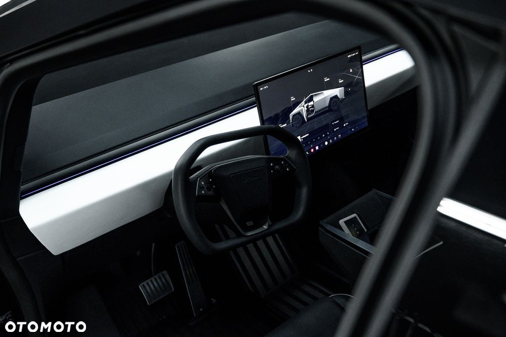 Tesla Cybertruck - 9
