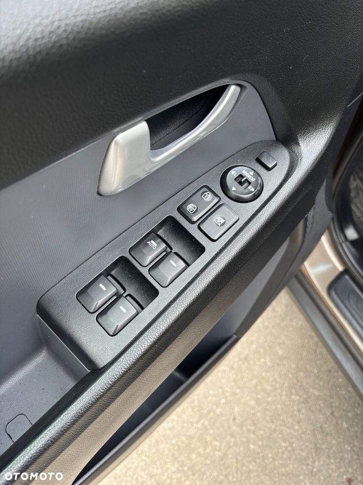 Kia Sportage 1.6 GDI L 2WD - 19