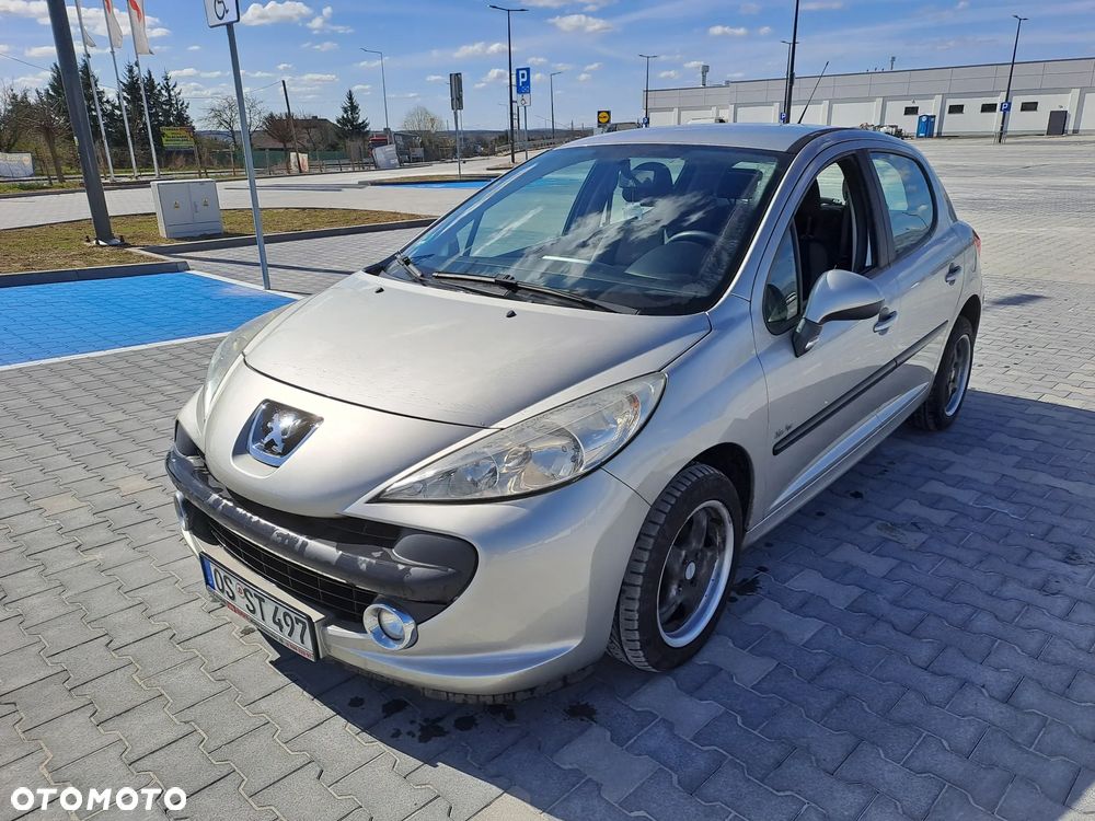 Peugeot 207 - 4