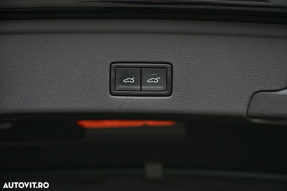 Volkswagen Touareg V6 TDI R-Style - 37