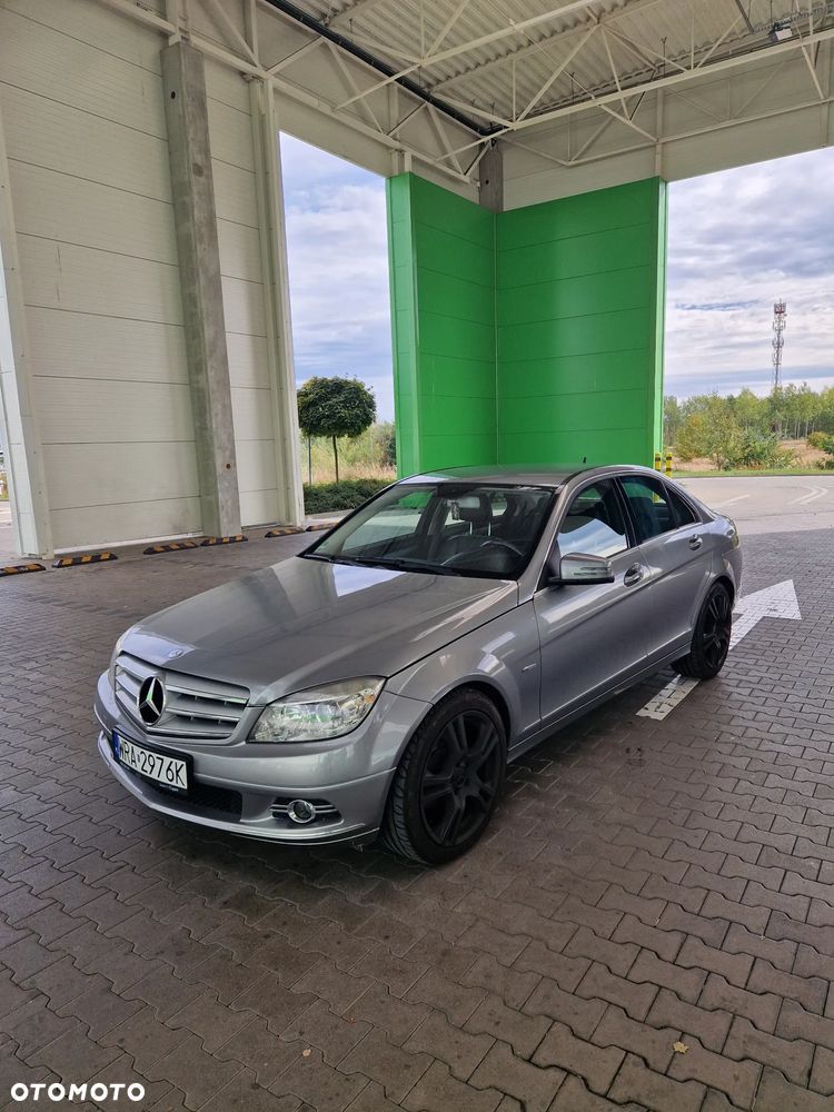 Mercedes-Benz Klasa C 220 CDI BlueEff Avantgarde - 1