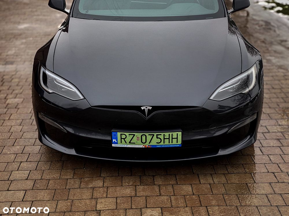 Tesla Model S - 38