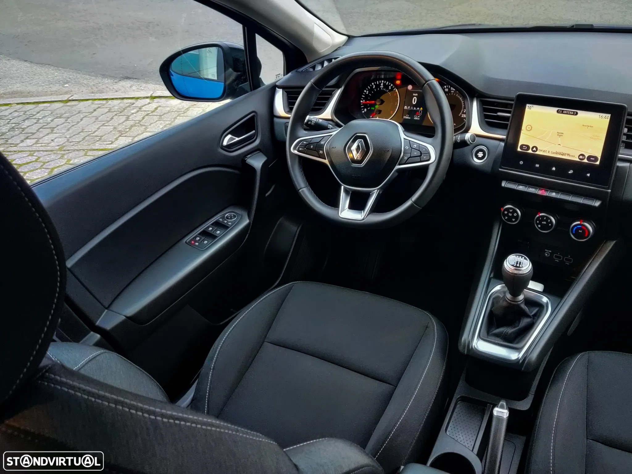 Renault Captur TCe 100 BUSINESS EDITION - 14