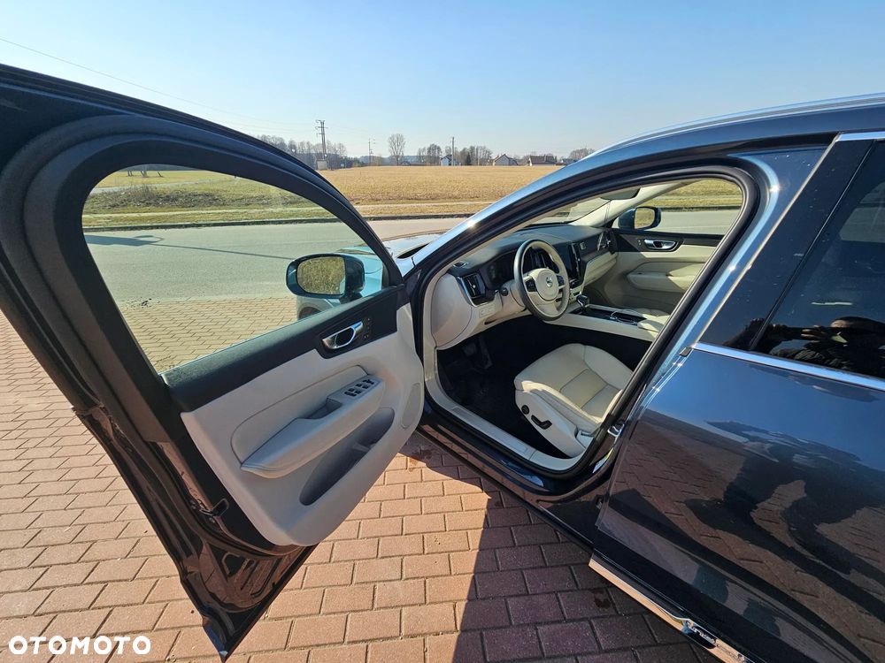 Volvo XC 60 T5 AWD Geartronic Momentum - 15