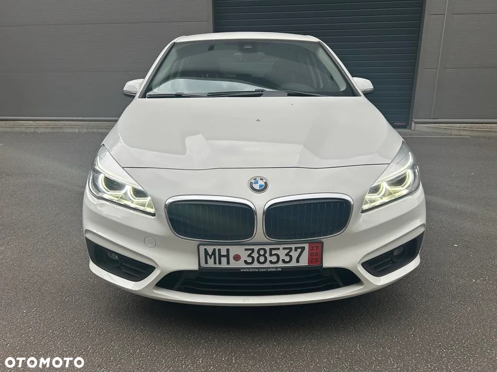 BMW Seria 2 218d - 3