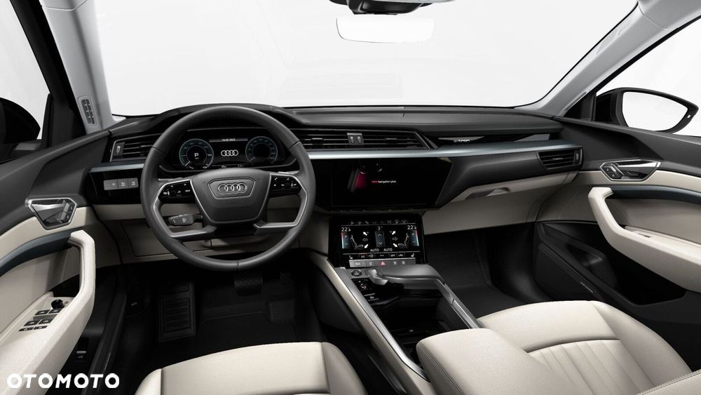Audi e-tron - 11