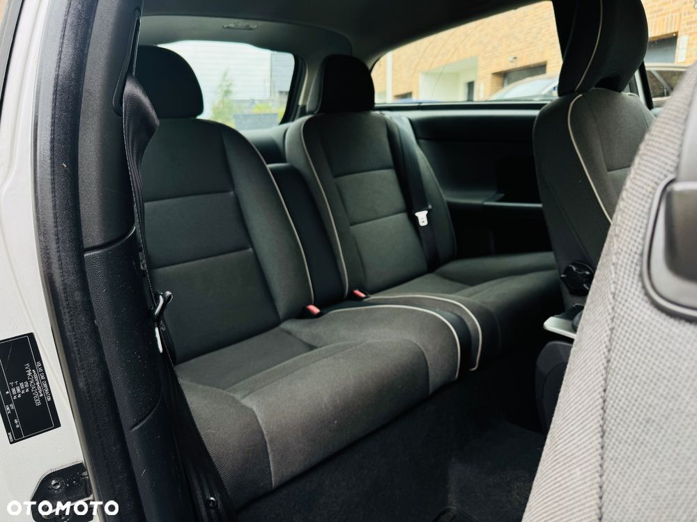 Volvo C30 1.8 - 11