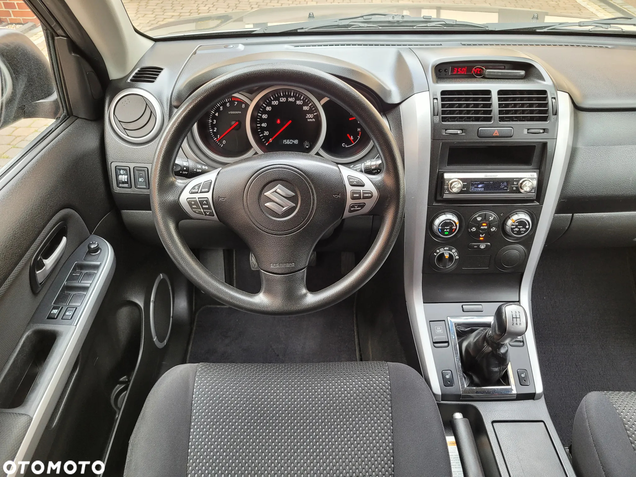 Suzuki Grand Vitara 2.0 Comfort + - 23