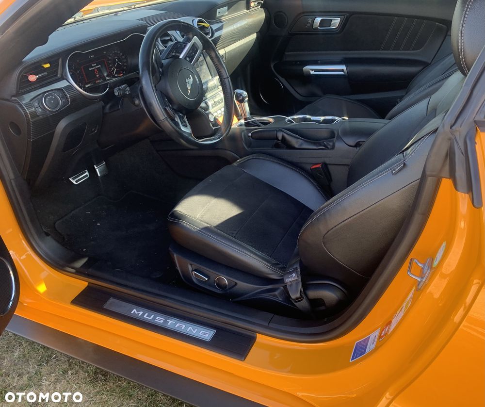 Ford Mustang - 3