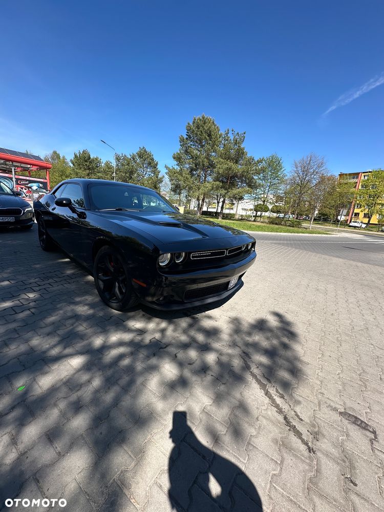 Dodge Challenger - 4