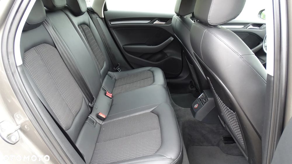 Audi A3 Sportback 1.4 TFSI S tronic Attraction - 15
