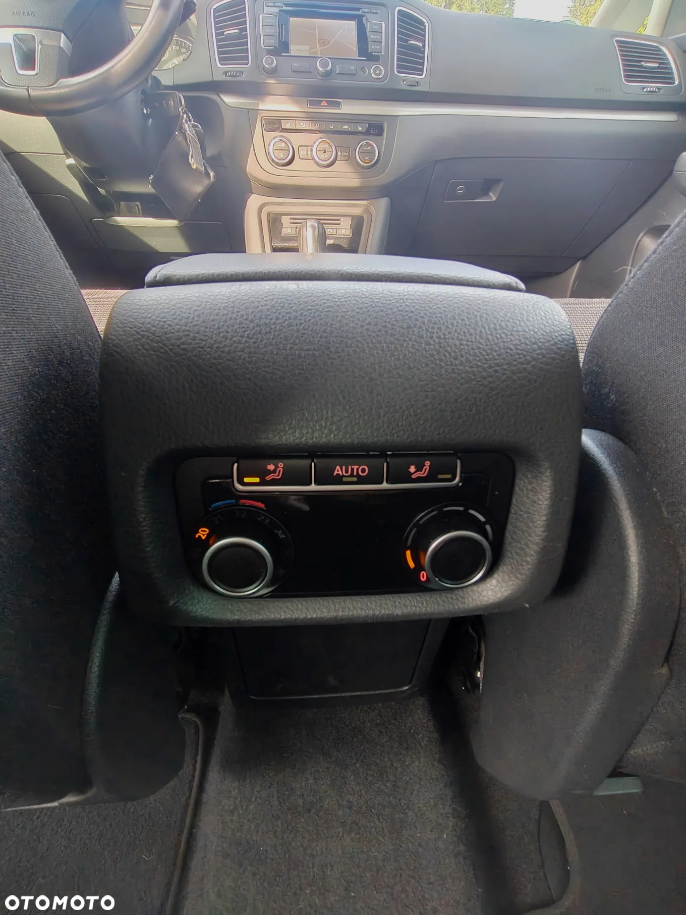 Volkswagen Sharan 2.0 TDI Trendline DSG - 17