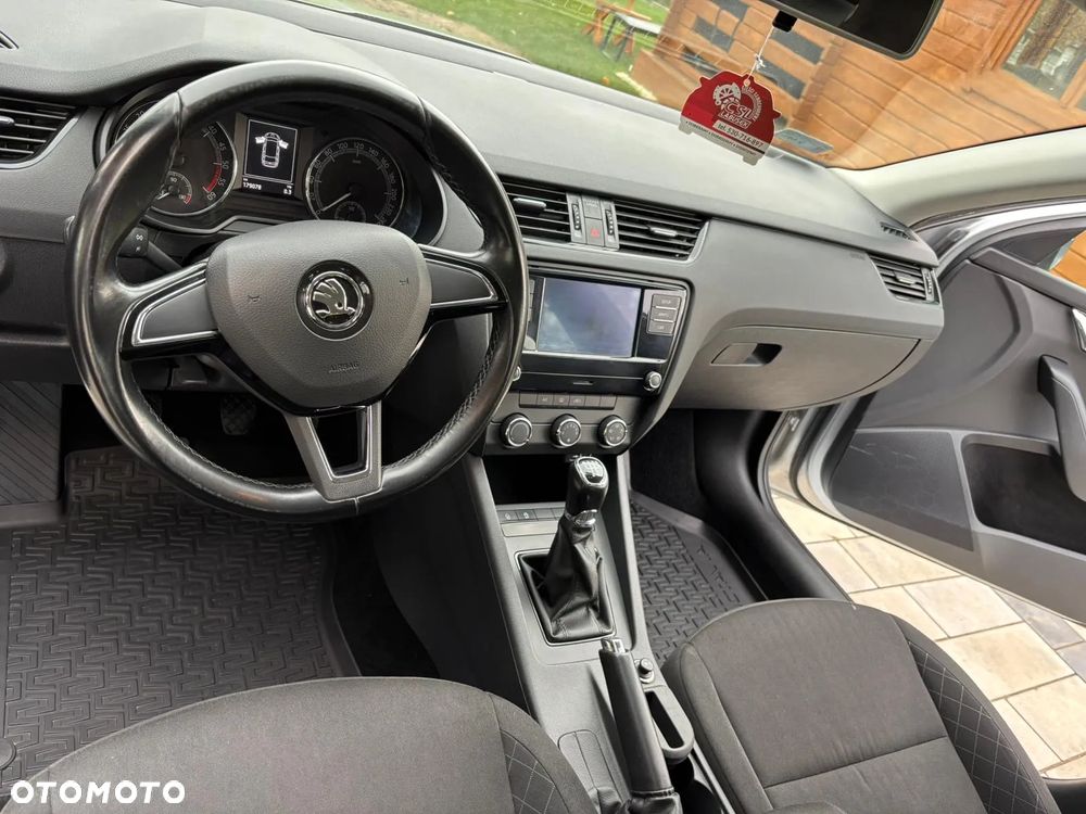 Skoda Octavia 1.6 TDI Ambition - 6