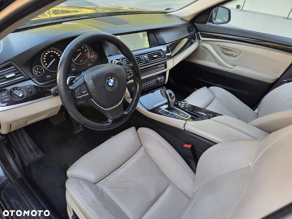 BMW Seria 5 535i xDrive - 6