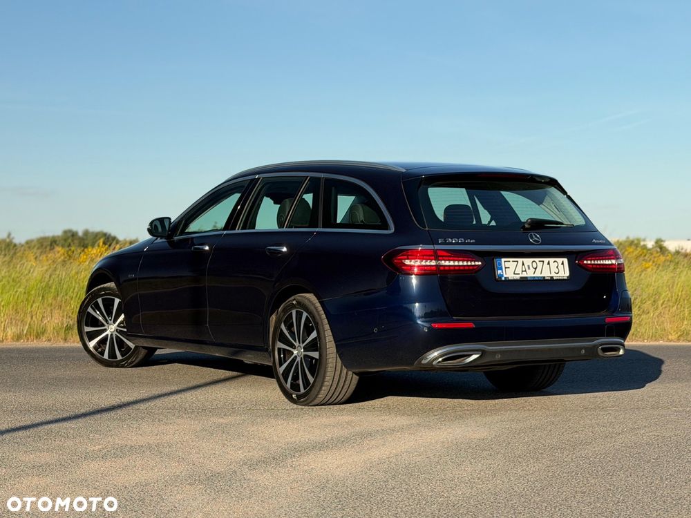 Mercedes-Benz Klasa E 300 de 4Matic 9G-TRONIC Night Edition - 12