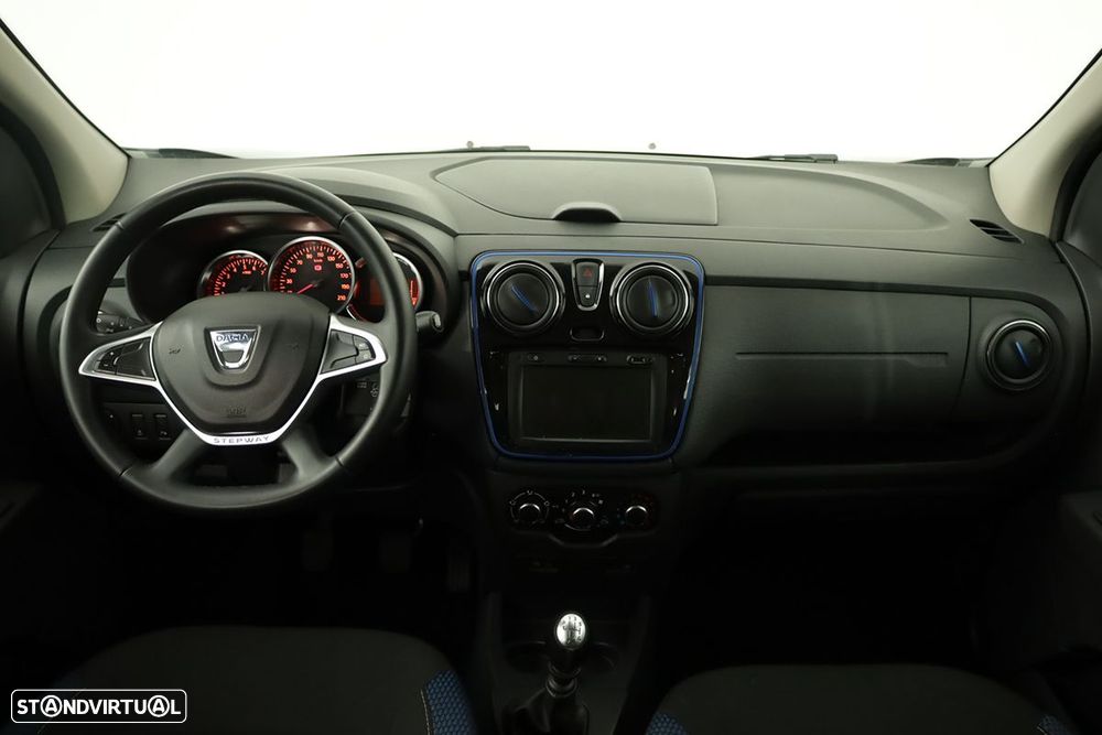 Dacia Lodgy 1.5 Blue dCi Stepway 7L - 8