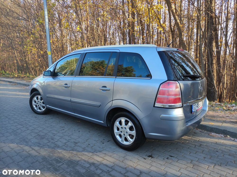 Opel Zafira 1.6 - 5
