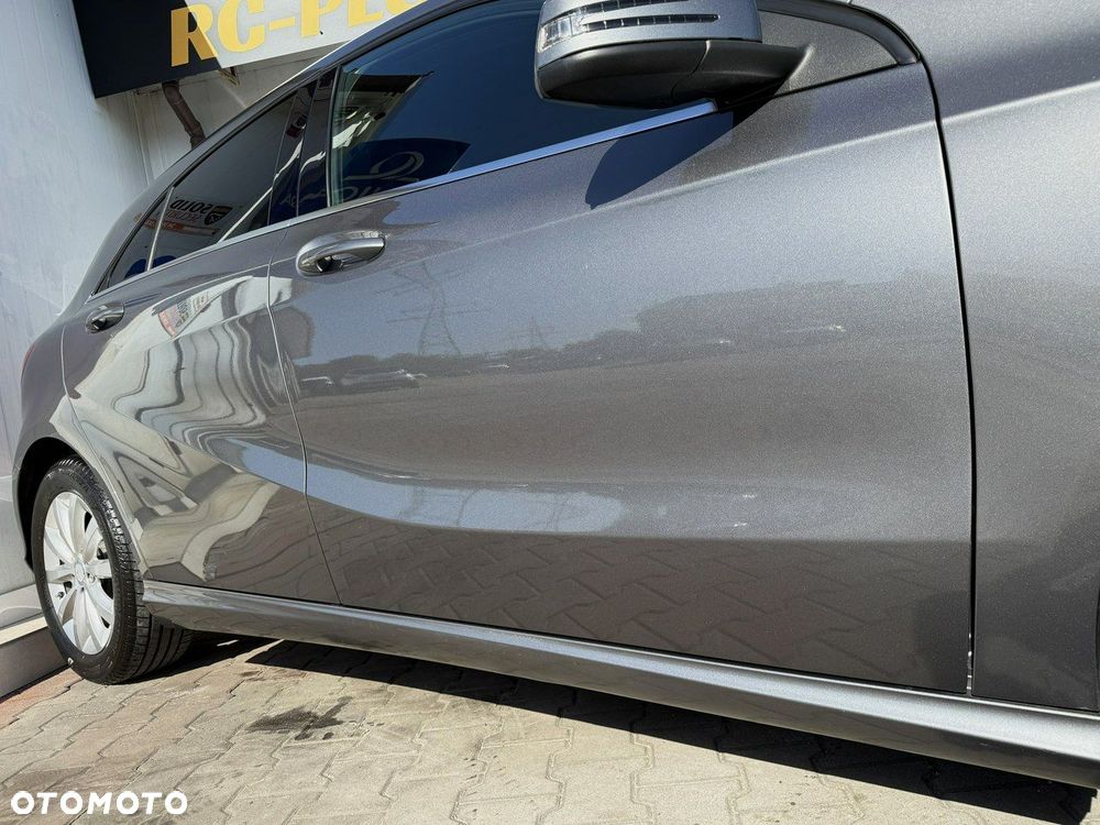 Mercedes-Benz Klasa A 180 BlueEfficiency Edition Style - 39