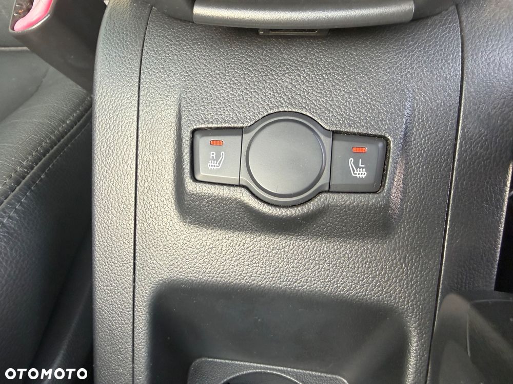 Chevrolet Captiva 2.4 LS 5os - 3