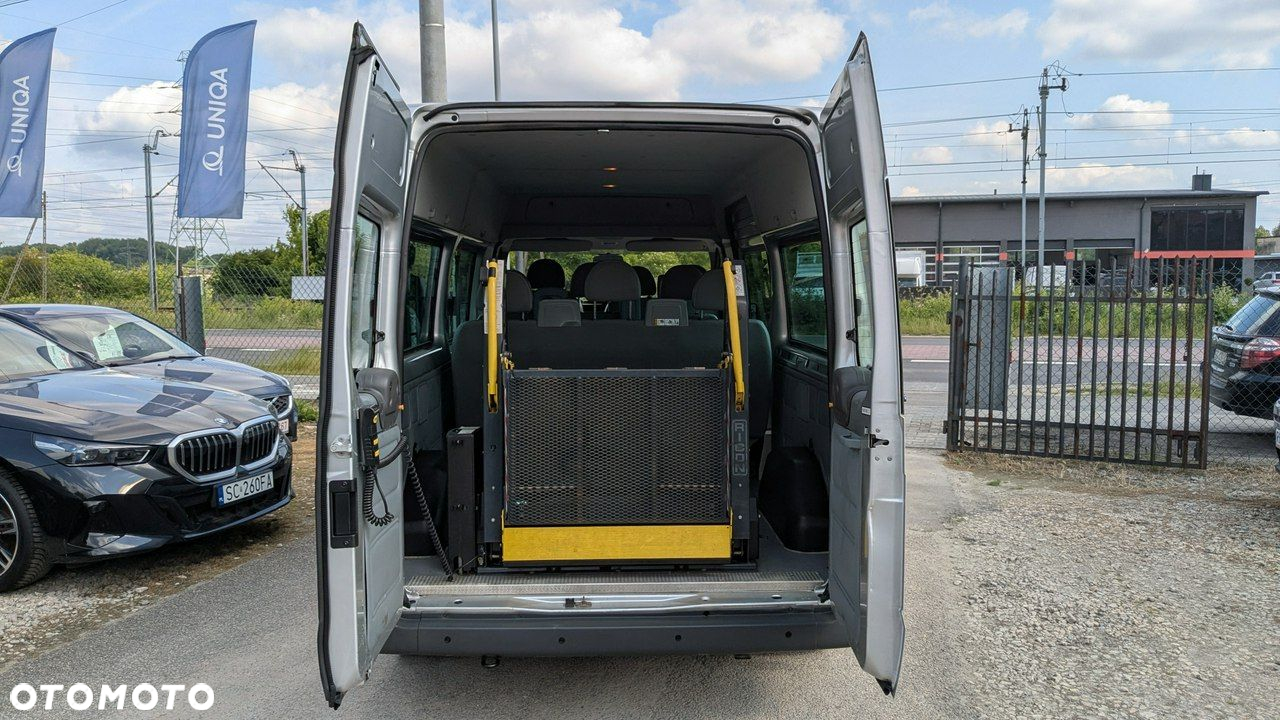 Ford Transit - 32