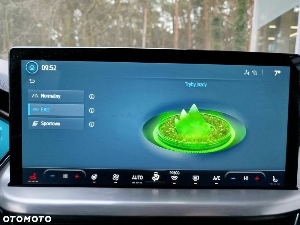 Ford Focus 1.0 EcoBoost mHEV Titanium X - 26