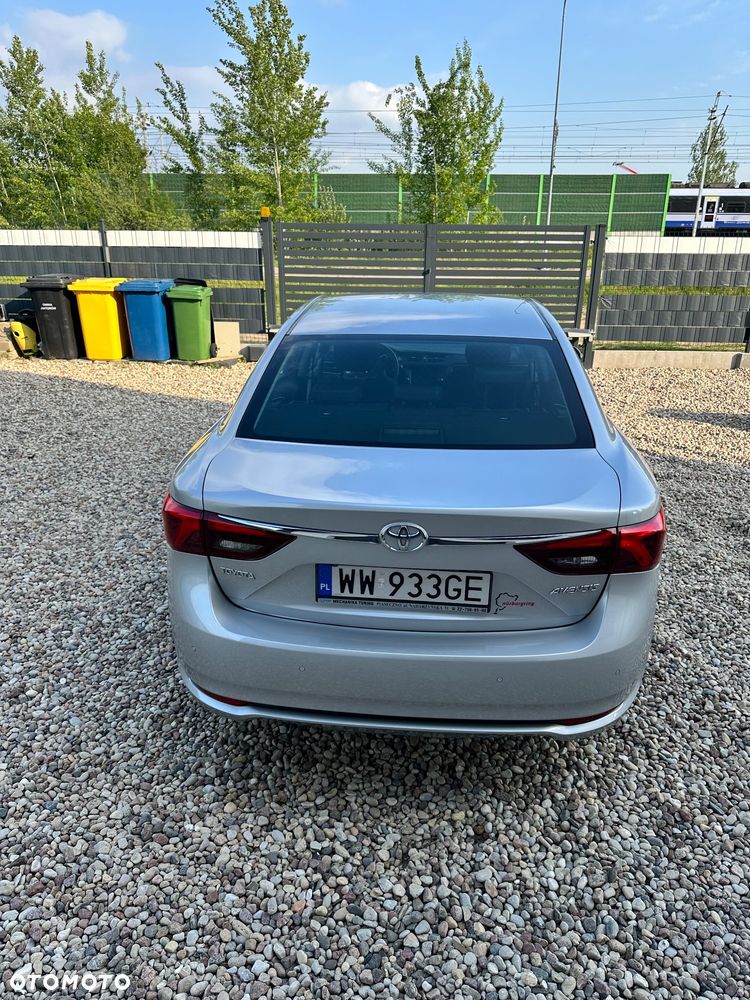 Toyota Avensis 1.8 Active - 8