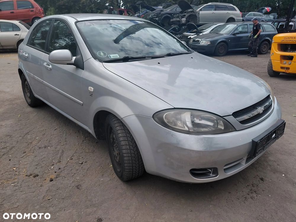 Na części: Chevrolet Lacetti  Rok 2008  Pojemność 1598 Moc 80 kw Benzyna - 2