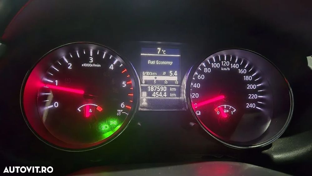 Nissan Qashqai 1.6 DCI ACENTA - 12