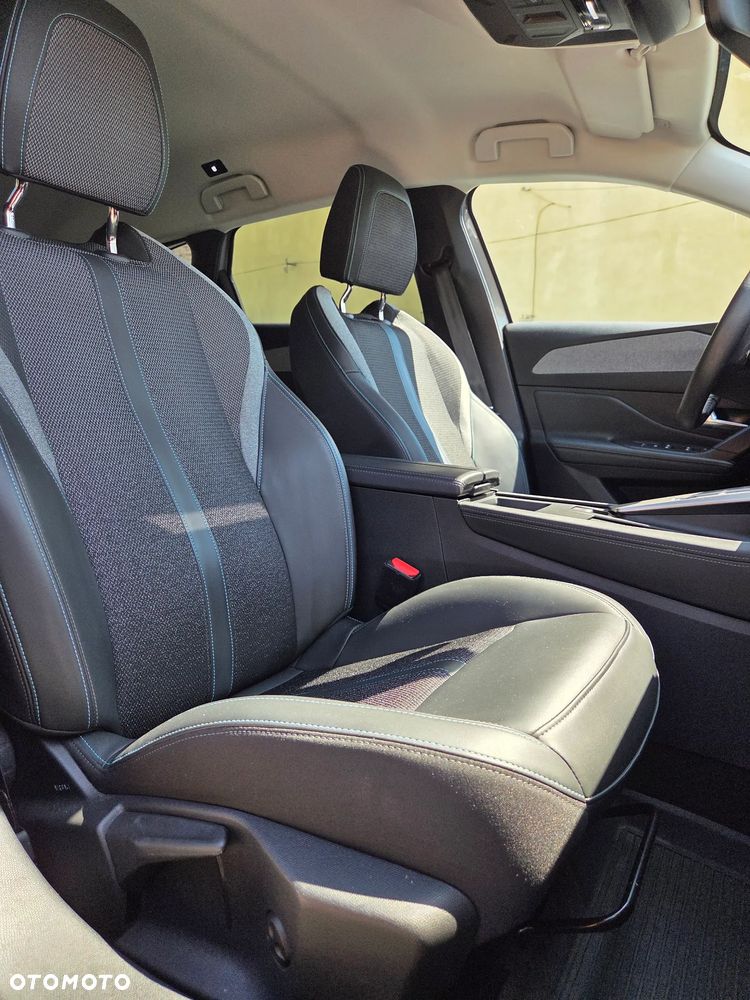 Peugeot 308 1.2 PureTech Allure S&S EAT8 - 16