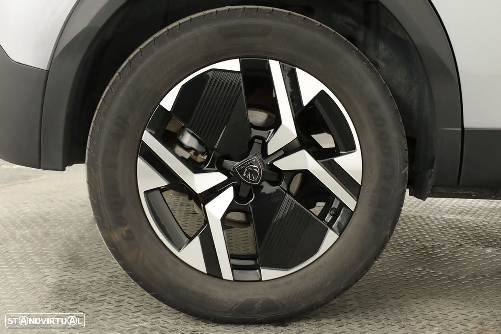Peugeot 2008 1.2 PureTech Allure - 5