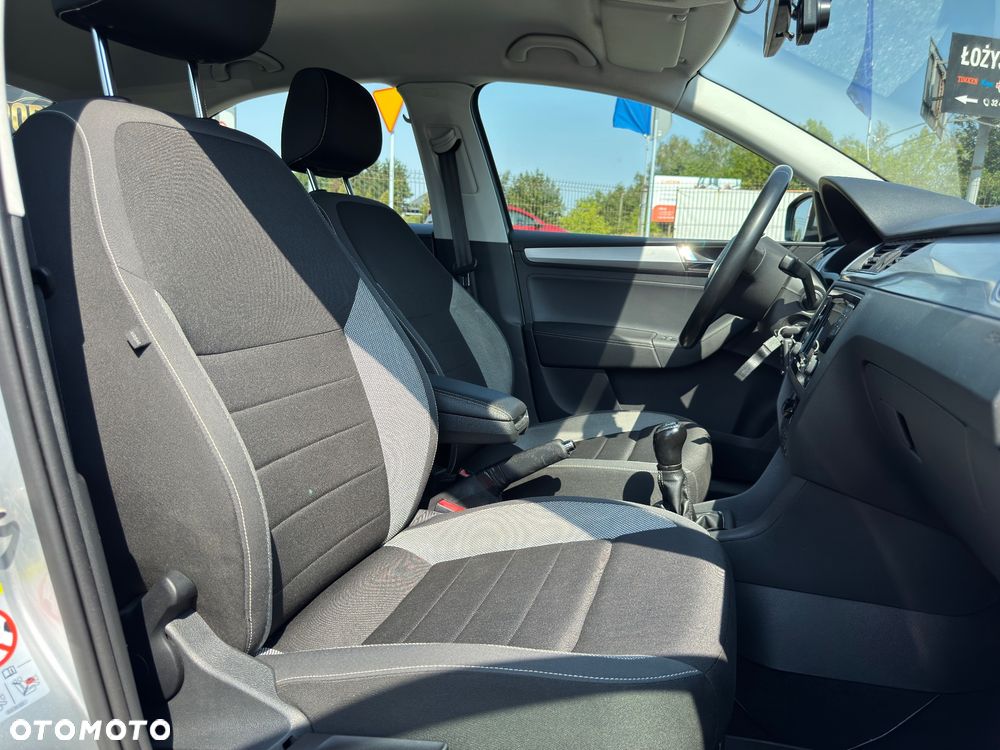 Skoda RAPID 1.0 TSI Ambition - 31
