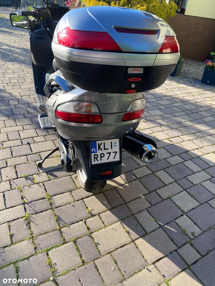 Suzuki Burgman - 12