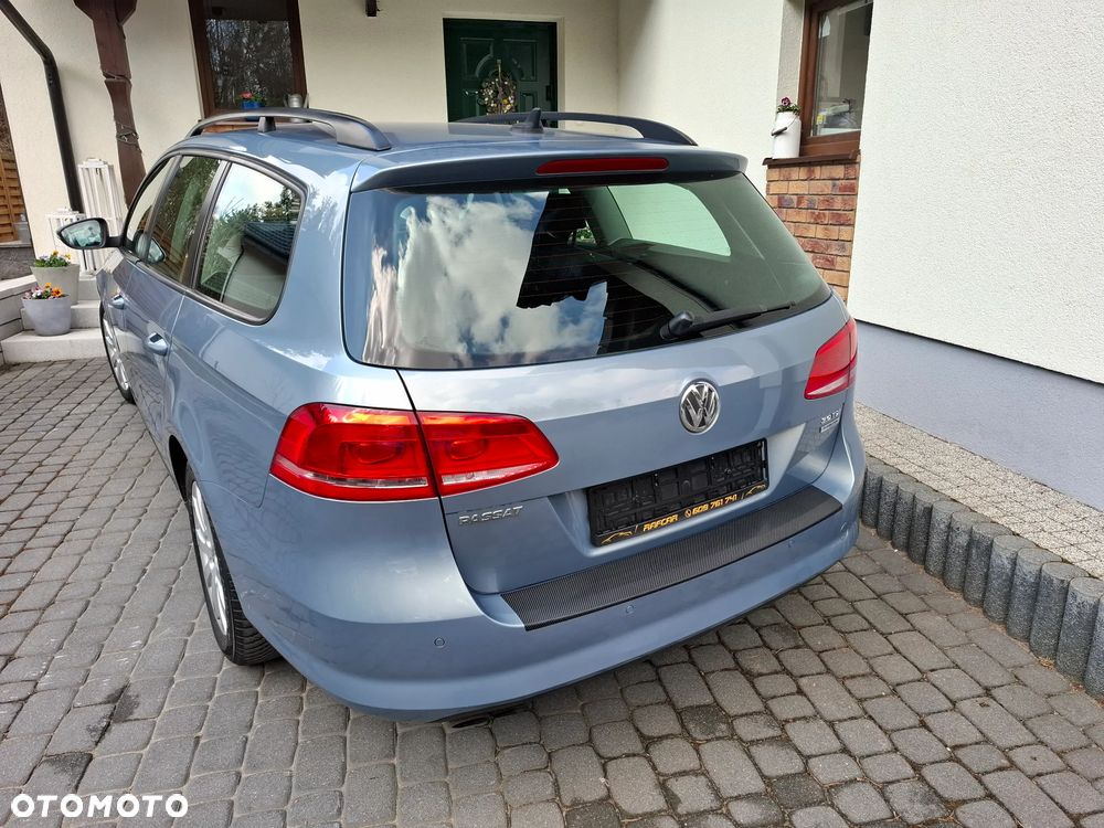 Volkswagen Passat 2.0 TDI Comfortline - 30