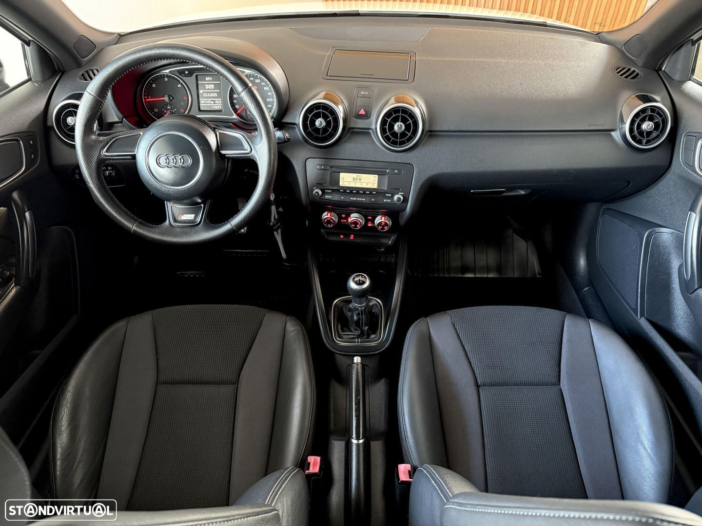 Audi A1 1.6 TDI S-line - 19