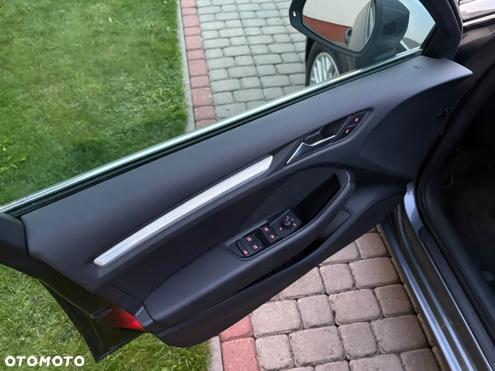 Audi A3 Sportback 2.0 TDI S tronic Ambiente - 10
