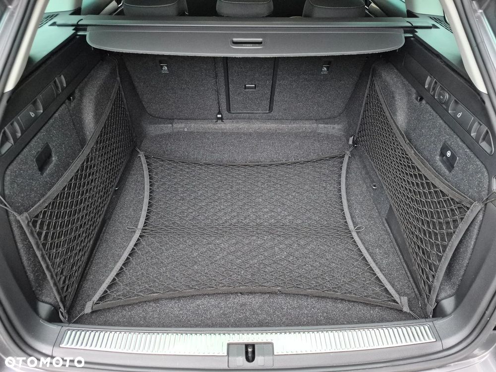 Skoda Superb 2.0 TDI DSG Style - 8