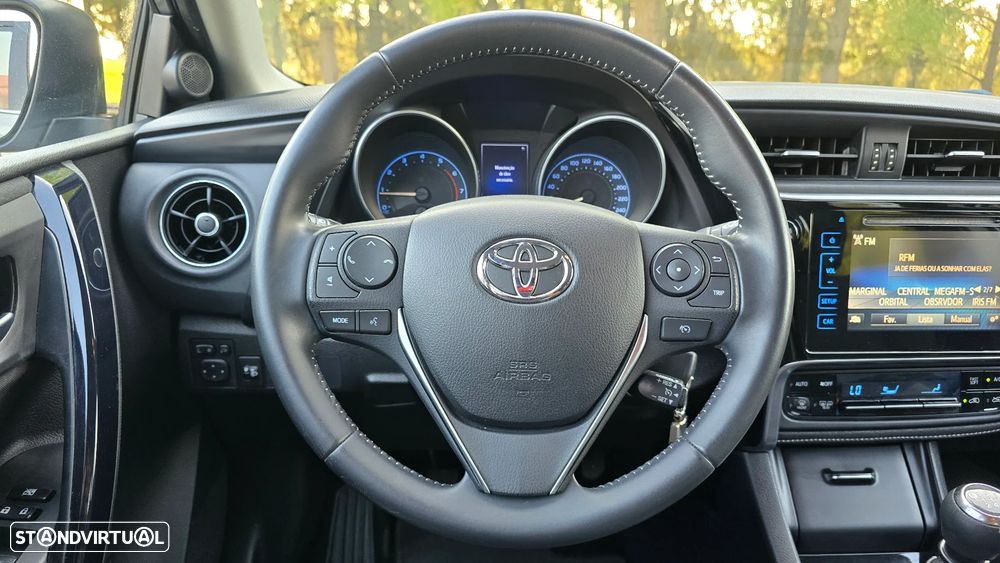 Toyota Auris 1.2T Comfort+Pack Techno +P.Sport — fotografia 43