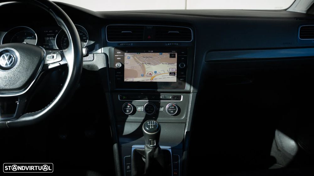 VW Golf Variant 1.6 TDi Confortline - 25