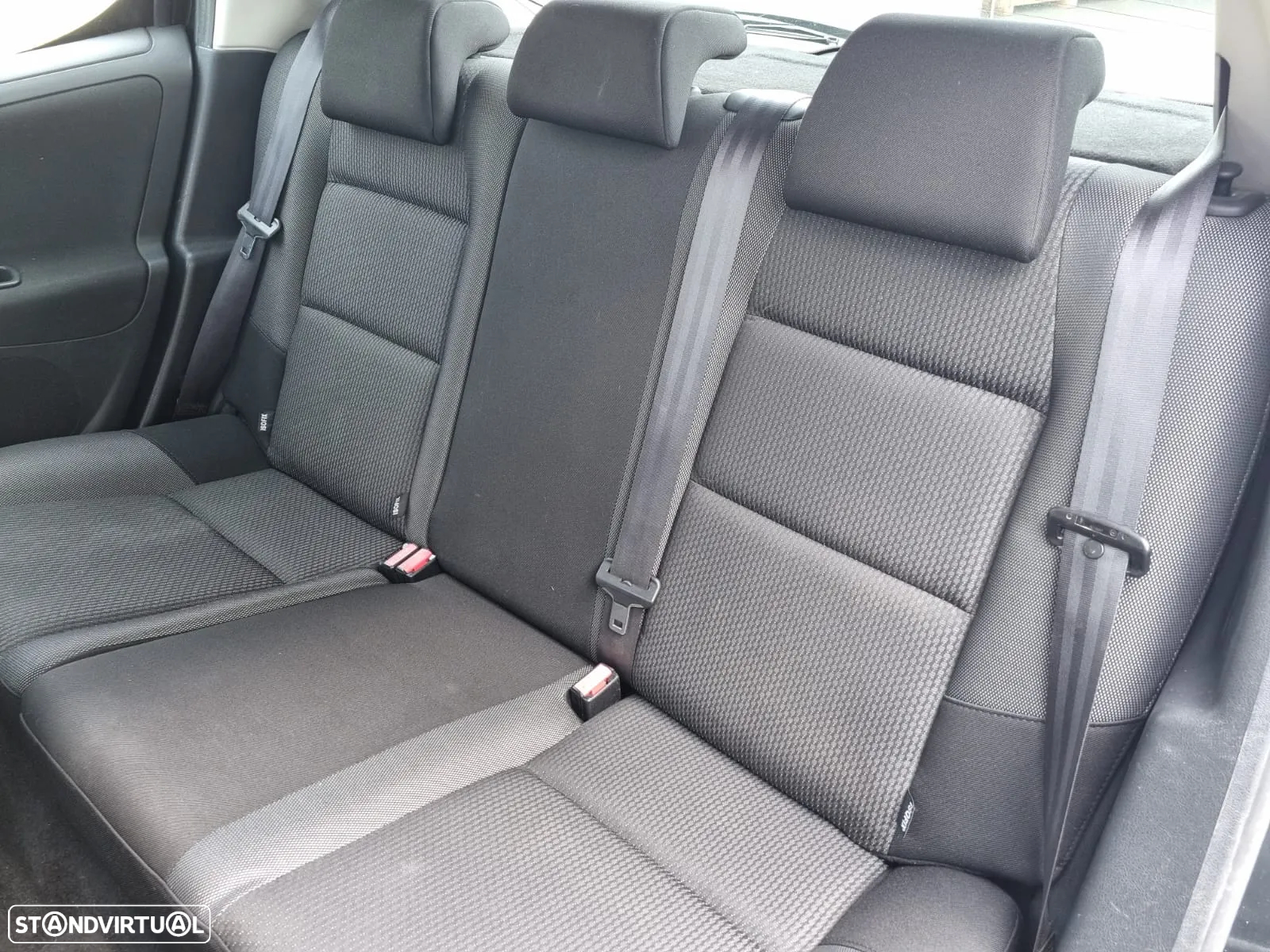 Peugeot 207 90 HDi FAP (Blue Lion) 98G - 10