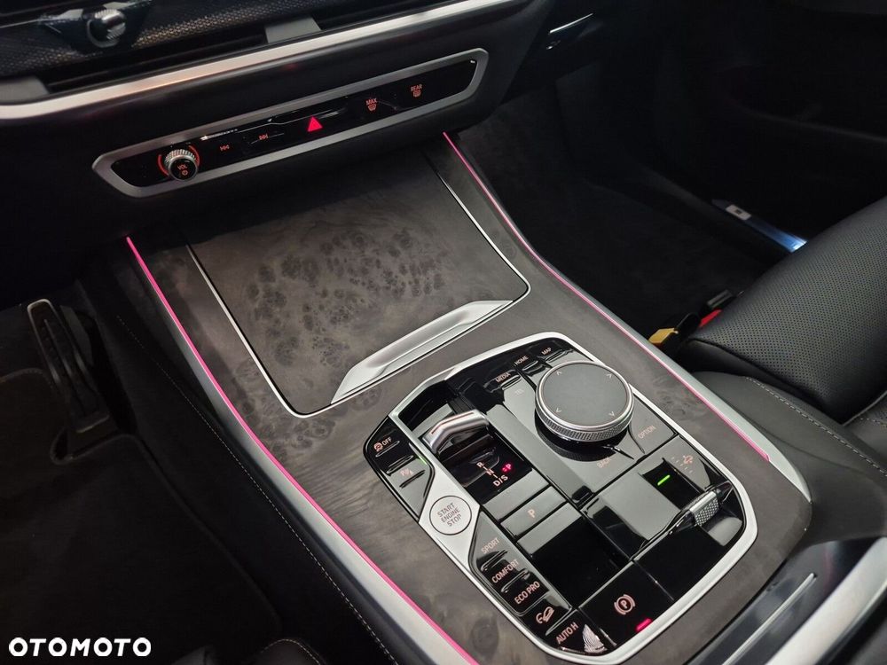 BMW X7 - 17