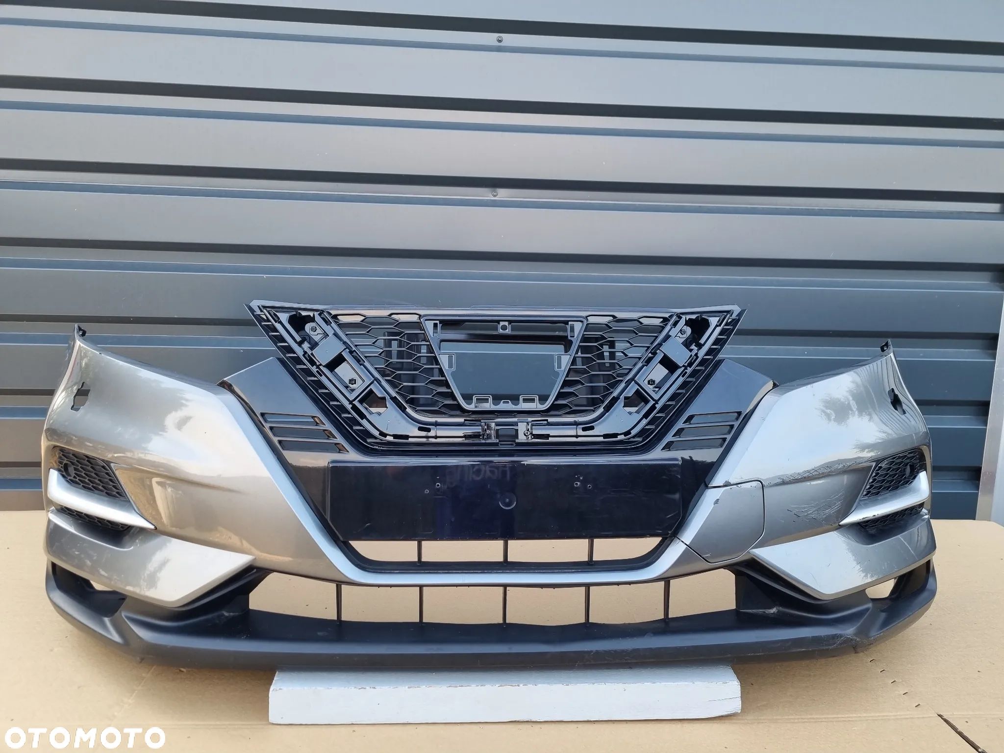 Nissan QASHQAI II Lift J11 2017- zderzak przód oryginał MG016 - 1