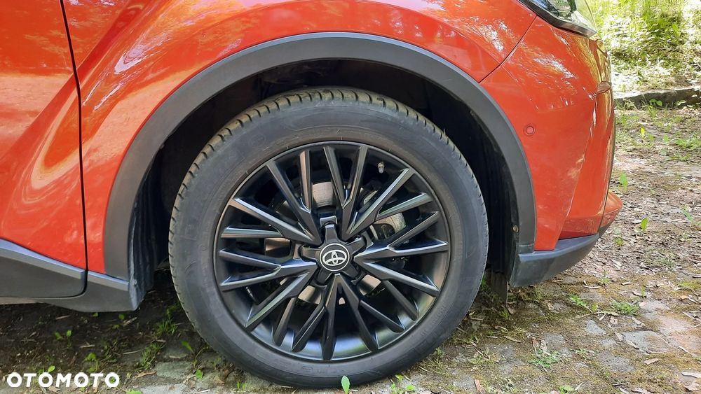 Toyota C-HR - 15