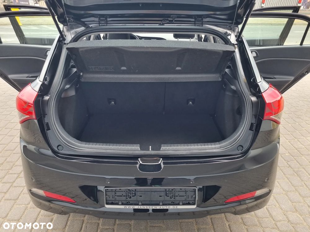Hyundai i20 1.2 YES Plus - 34