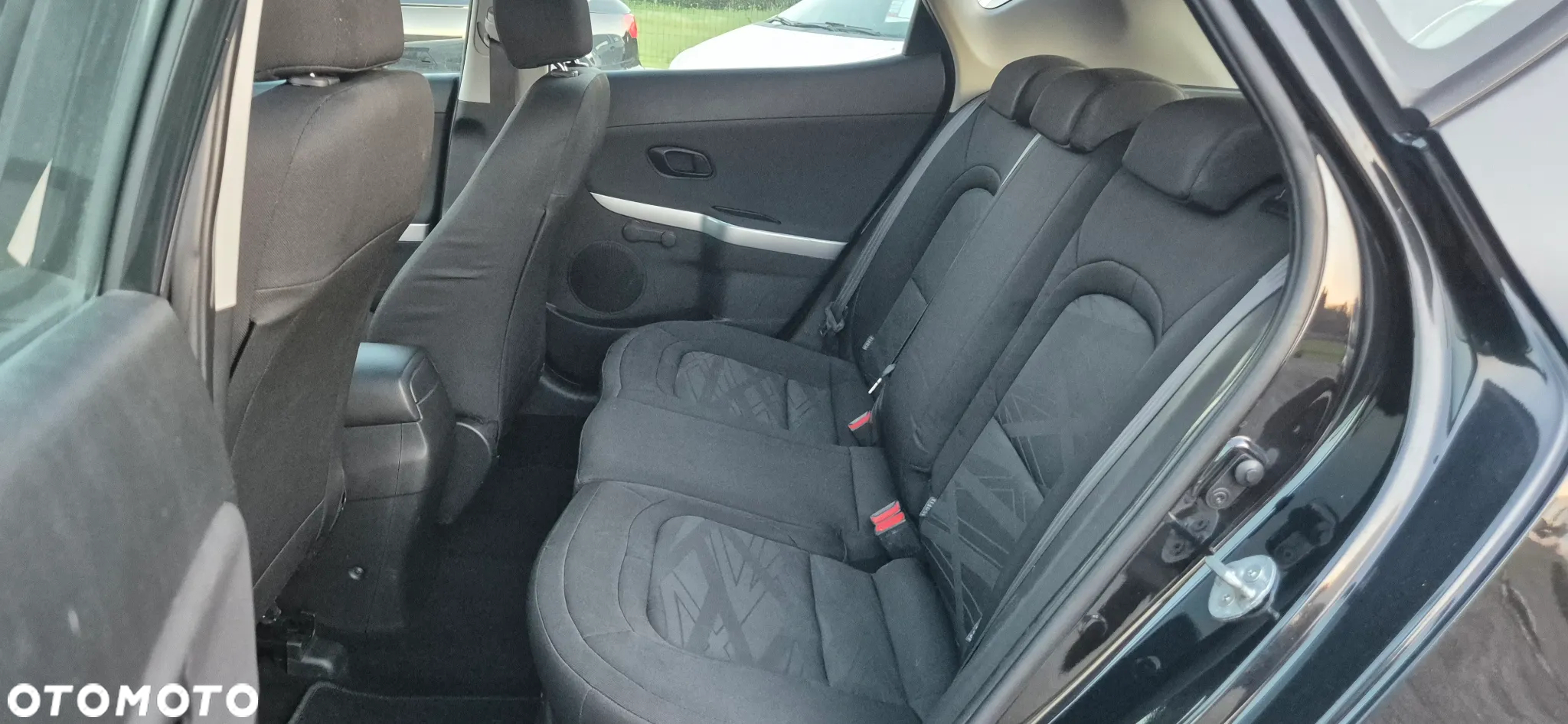 Kia Ceed 1.4 CVVT Dream Team Edition - 16