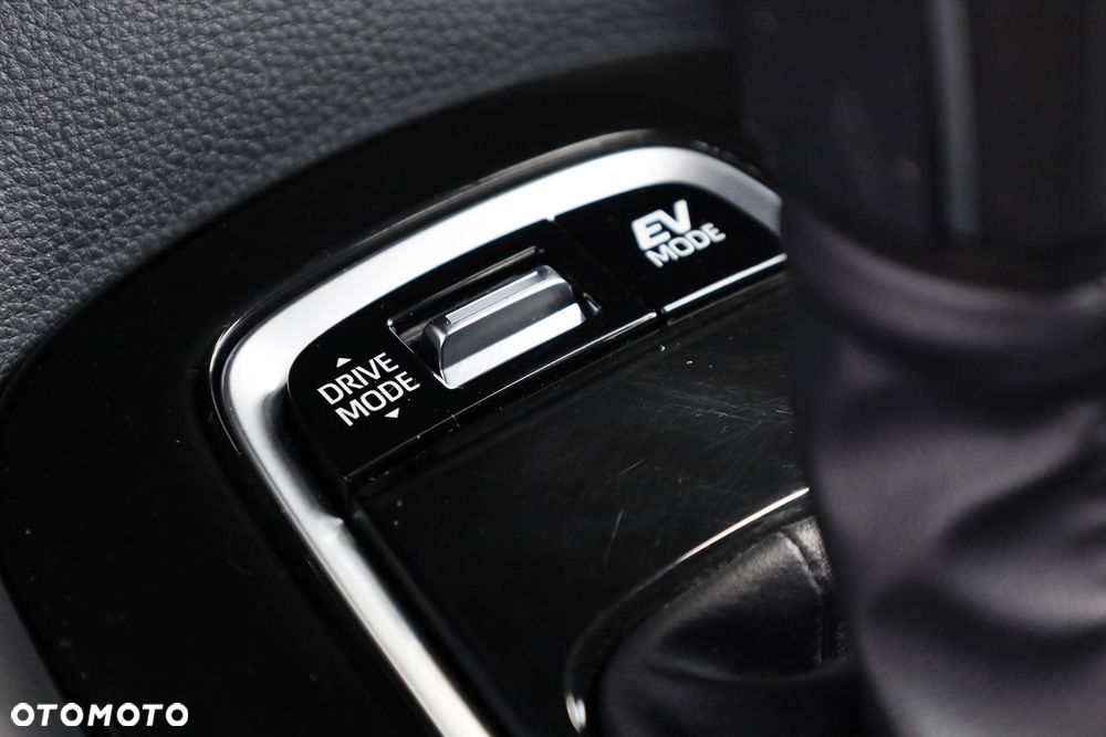 Toyota Corolla 1.8 Hybrid Comfort - 26