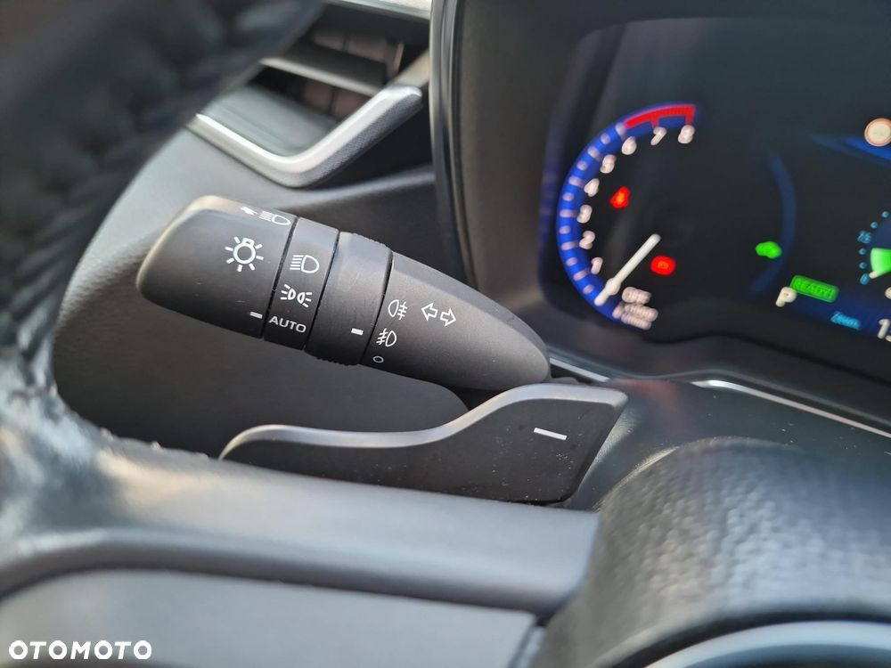 Toyota Corolla 2.0 Hybrid Comfort - 25