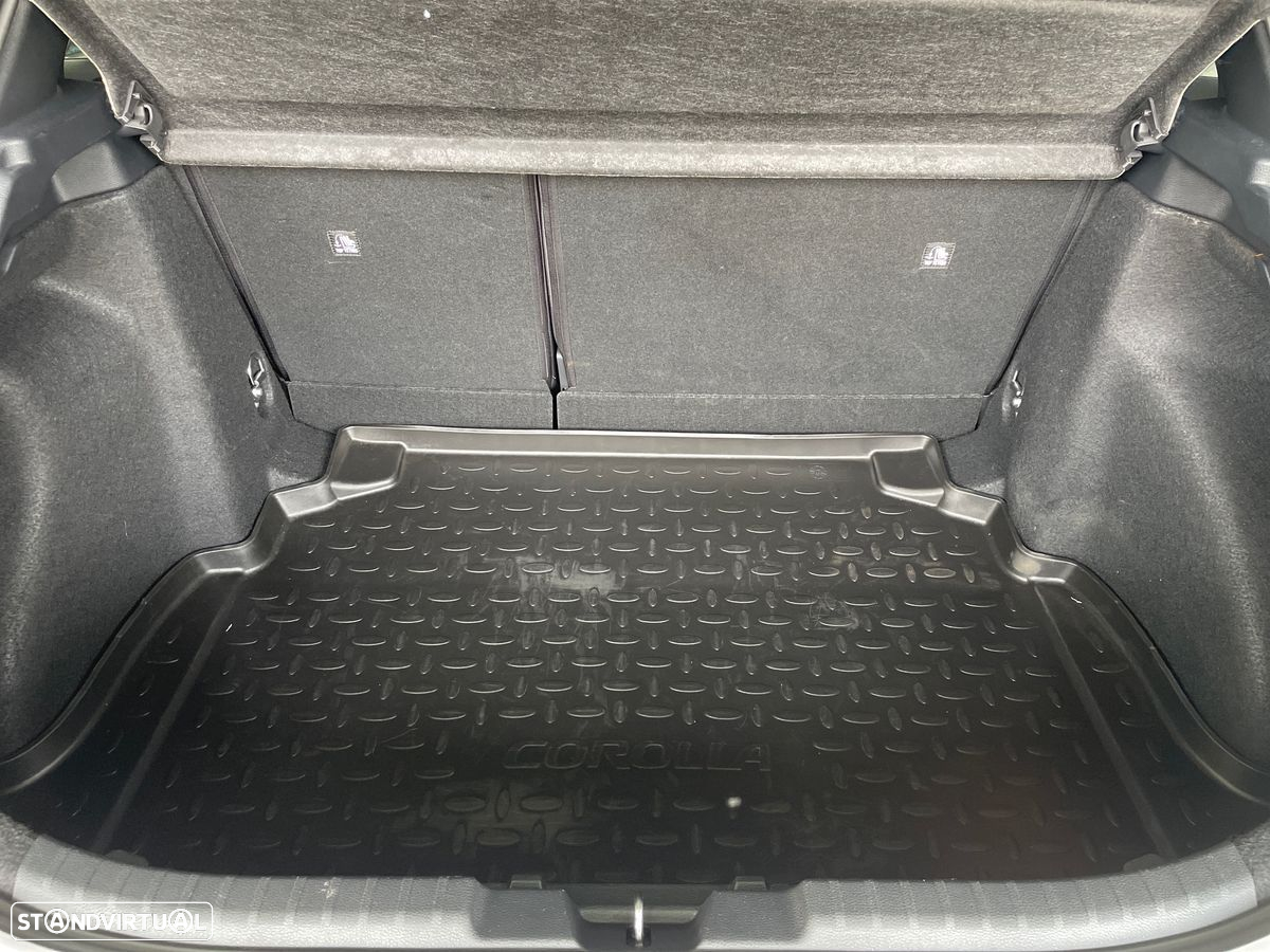 Toyota Corolla 1.8 Hybrid Comfort - 10