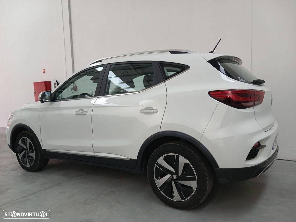MG ZS EV 72.6 kWh Luxury - 11